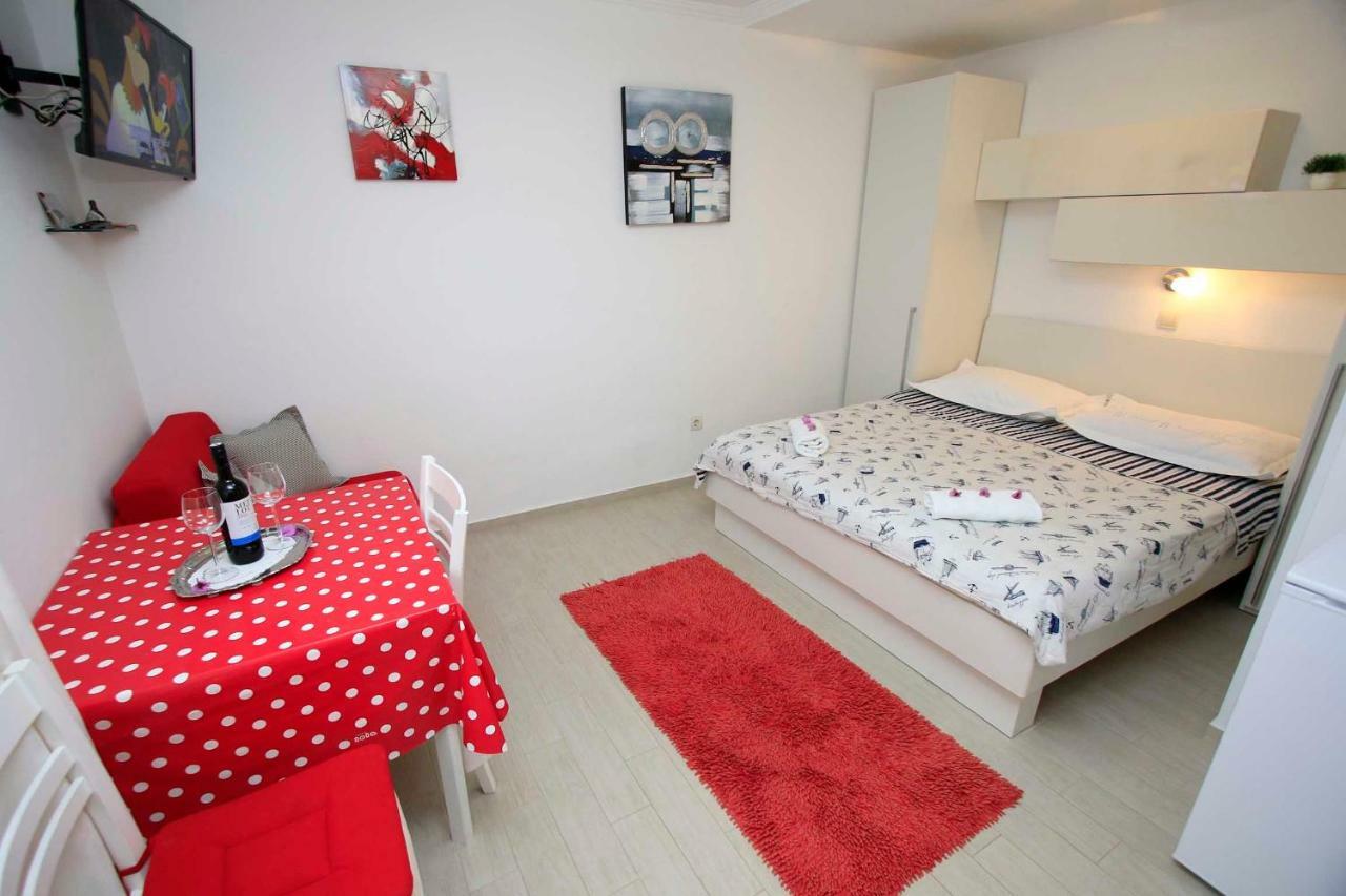 Apartmani Ivona & Ivo Makarska Kültér fotó